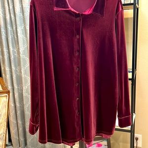 Soft surroundings.. women velvet boyfriend  tunic shirt size L color  marrón